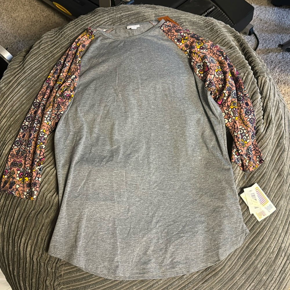 NWT! Lularoe Randy top size xl